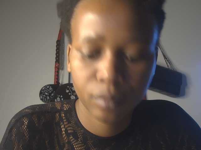 SexyBaddie live cam on BongaCams