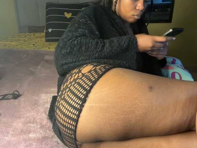 SexyBaddie live cam on BongaCams