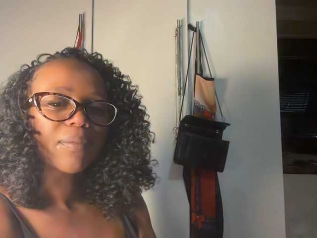 SexyBaddie live cam preview