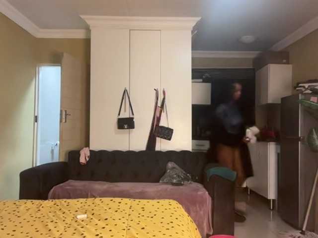 SexyBaddie live cam on BongaCams