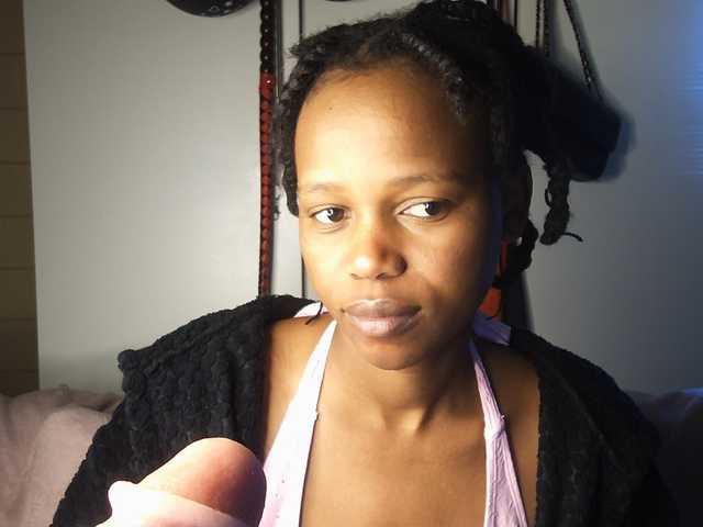 SexyBaddie live cam on BongaCams