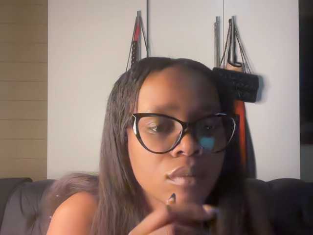 SexyBaddie live cam on BongaCams