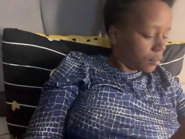 SexyBaddie live cam on BongaCams