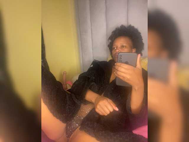 SexyBaddie live cam on BongaCams