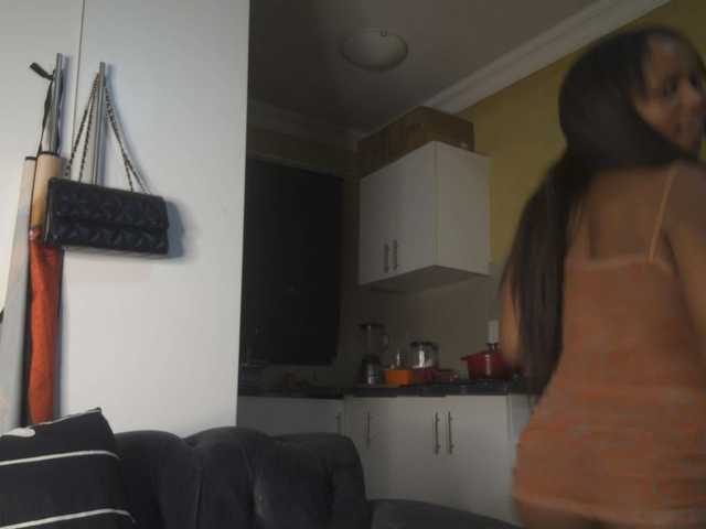SexyBaddie live cam on BongaCams