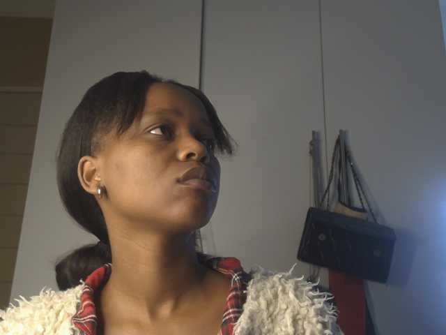SexyBaddie live cam on BongaCams