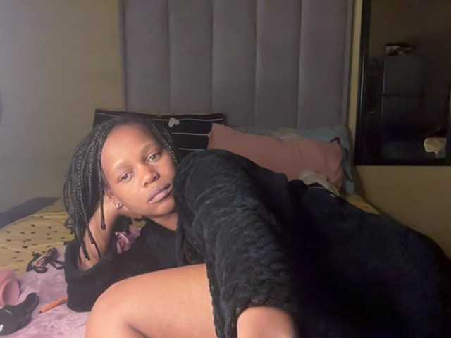 SexyBaddie live cam on BongaCams