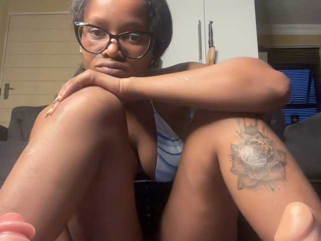 SexyBaddie, live now on BongaCams