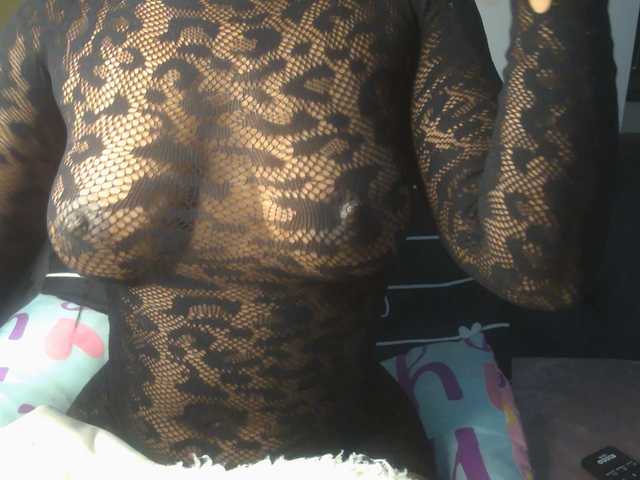 SexyBaddie live cam on BongaCams