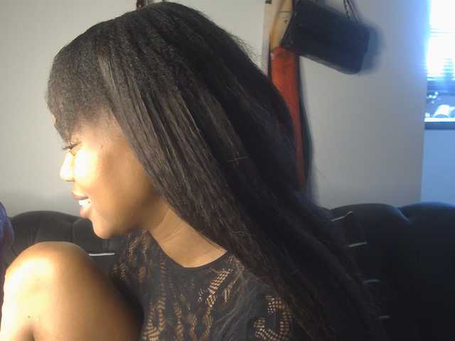 SexyBaddie live cam on BongaCams