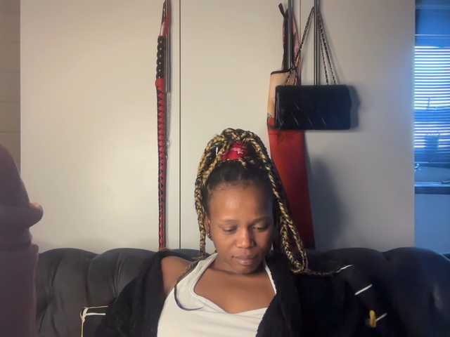 SexyBaddie live cam on BongaCams