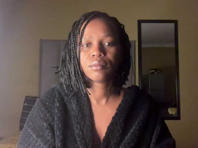 SexyBaddie live cam on BongaCams