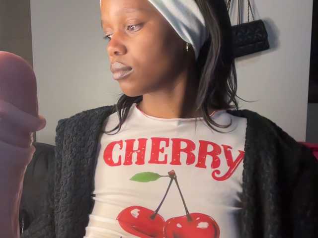 SexyBaddie live cam on BongaCams