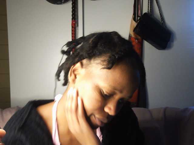 SexyBaddie live cam on BongaCams