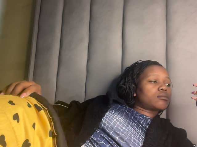 SexyBaddie live cam on BongaCams