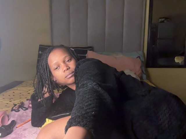 SexyBaddie live cam on BongaCams