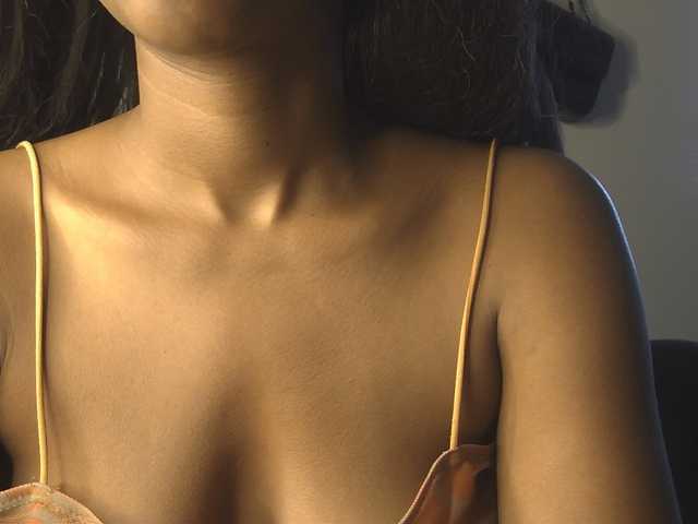 SexyBaddie live cam on BongaCams
