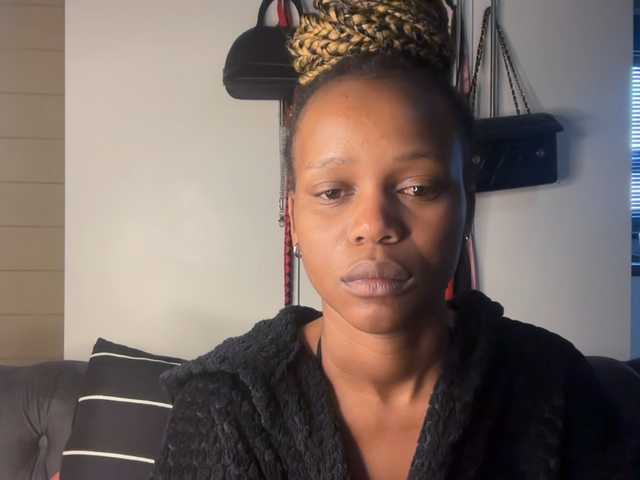 SexyBaddie live cam on BongaCams