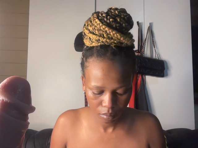 SexyBaddie live cam on BongaCams