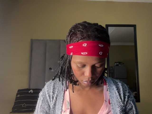 SexyBaddie live cam on BongaCams