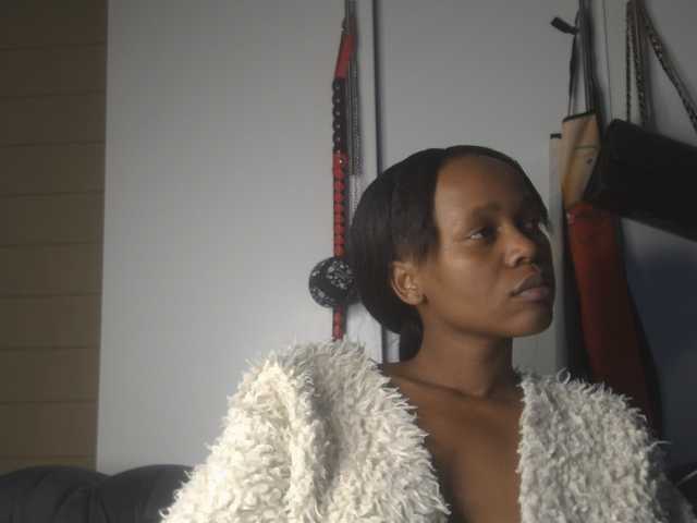 SexyBaddie live cam on BongaCams