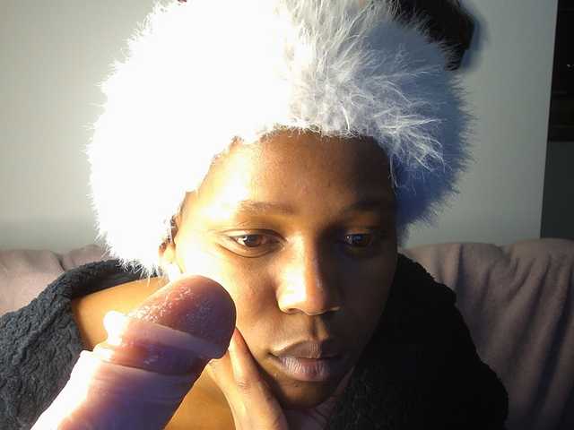 SexyBaddie live cam on BongaCams