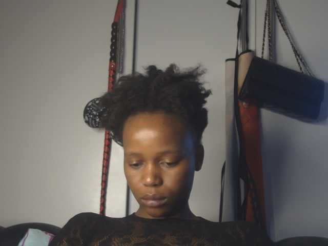 SexyBaddie live cam on BongaCams