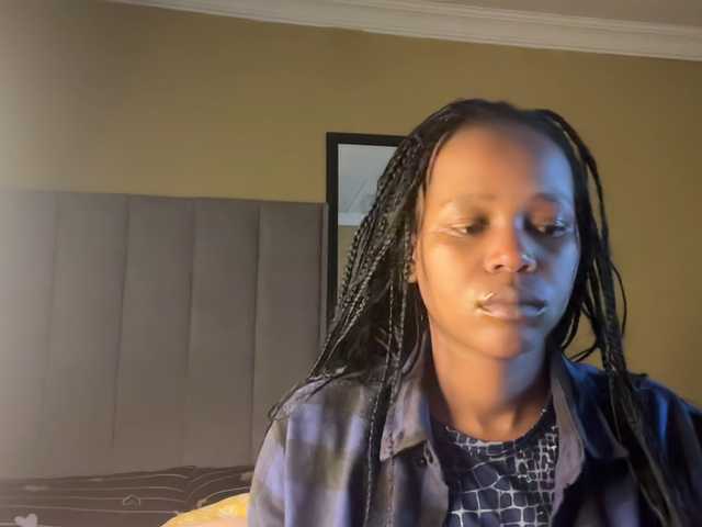 SexyBaddie live cam on BongaCams