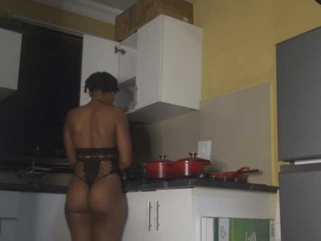 SexyBaddie live cam on BongaCams