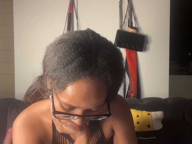 SexyBaddie live cam on BongaCams