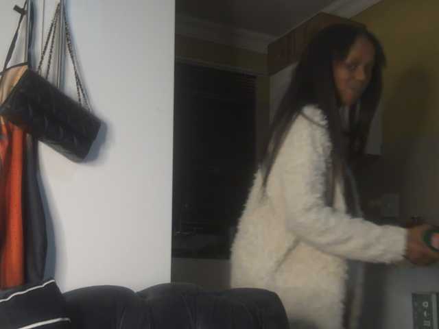 SexyBaddie live cam on BongaCams
