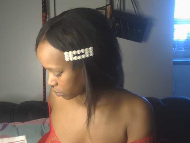 SexyBaddie live cam on BongaCams