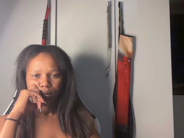 SexyBaddie live cam on BongaCams
