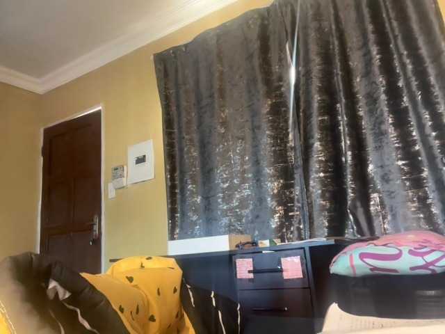 SexyBaddie live cam on BongaCams