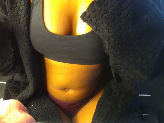 SexyBaddie live cam on BongaCams