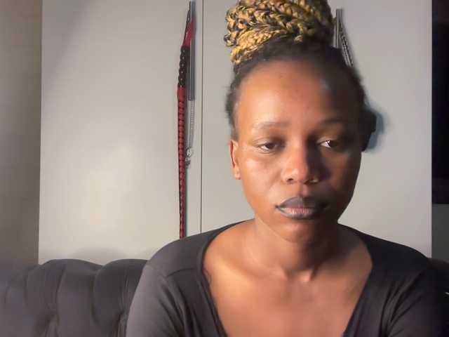 SexyBaddie live cam on BongaCams