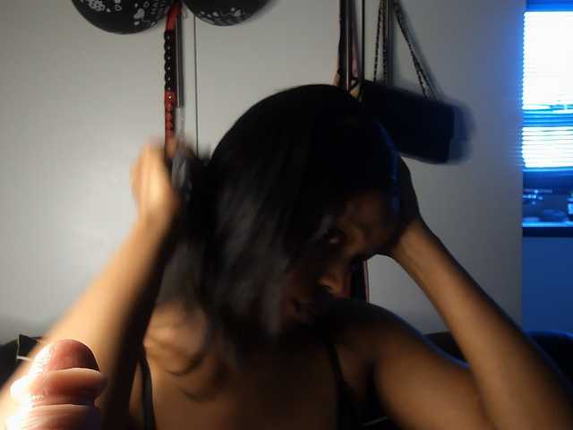 SexyBaddie live cam on BongaCams