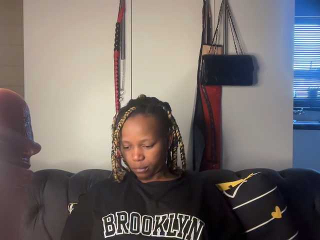 SexyBaddie live cam on BongaCams