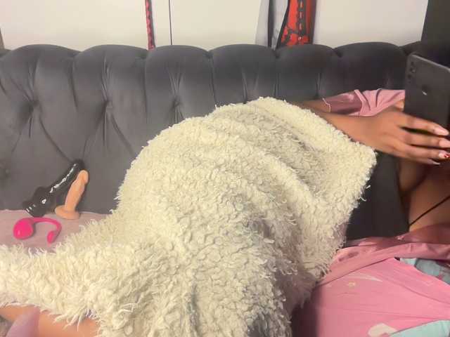 SexyBaddie live webcam show