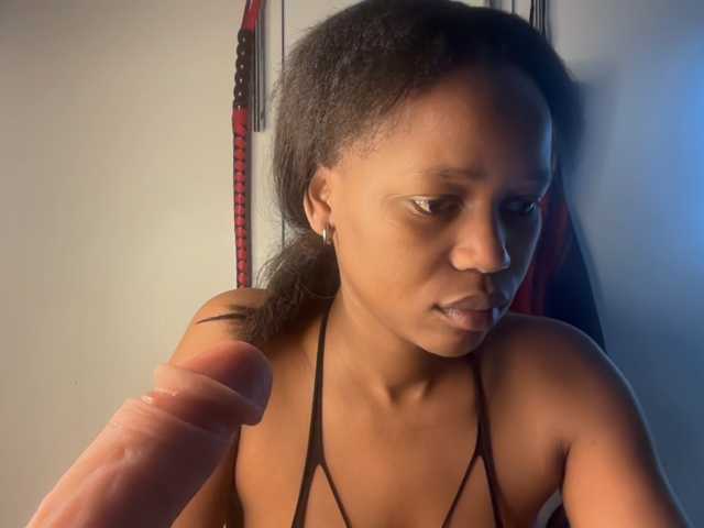 SexyBaddie, en directo ahora en BongaCams
