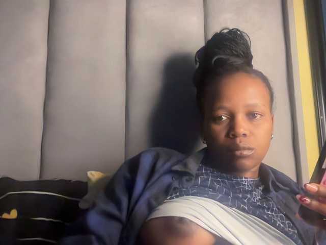 SexyBaddie live cam on BongaCams