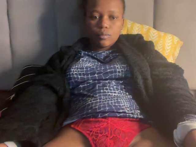 SexyBaddie live cam on BongaCams