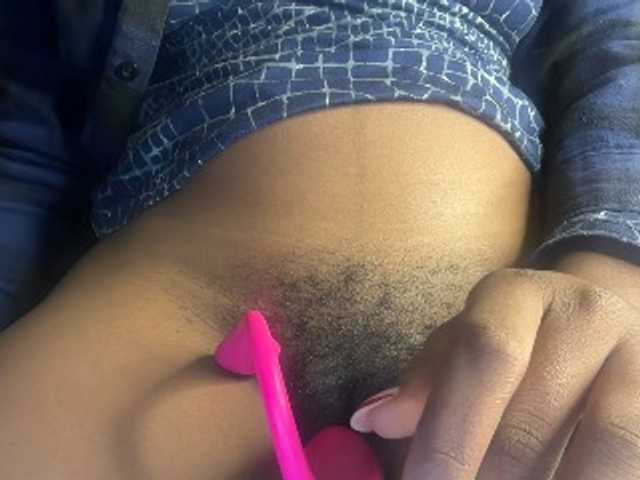 SexyBaddie live cam on BongaCams