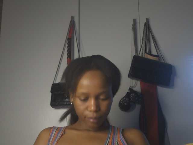 SexyBaddie live cam on BongaCams