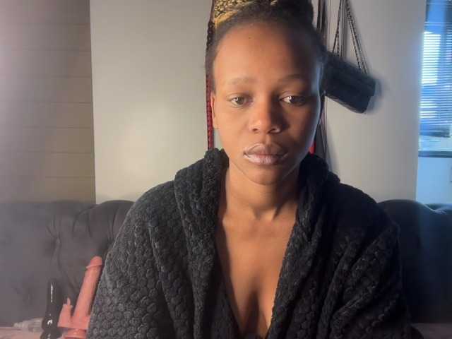 SexyBaddie live cam on BongaCams