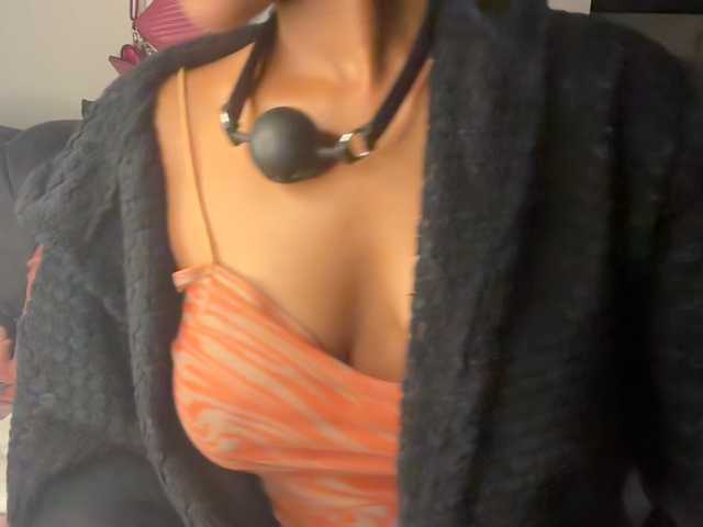 SexyBaddie live cam on BongaCams