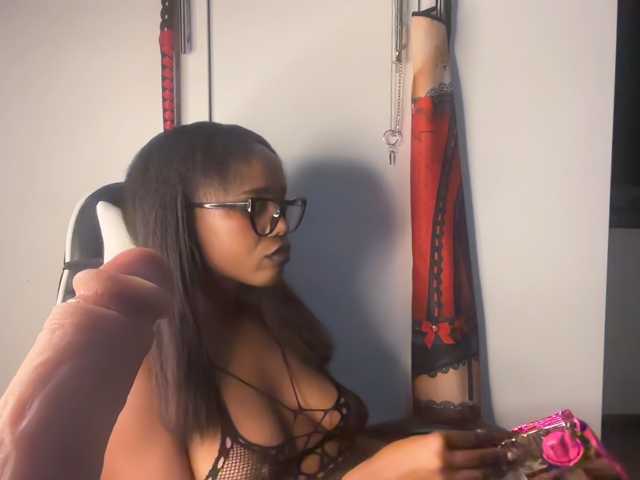 SexyBaddie live cam on BongaCams