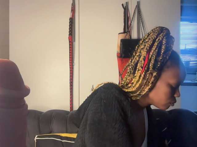 SexyBaddie live webcam show