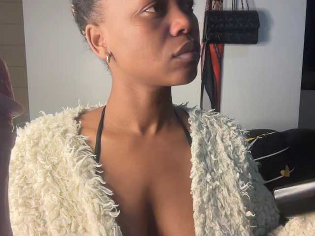 SexyBaddie