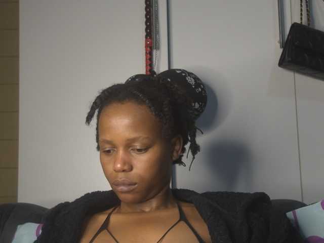 SexyBaddie live cam on BongaCams